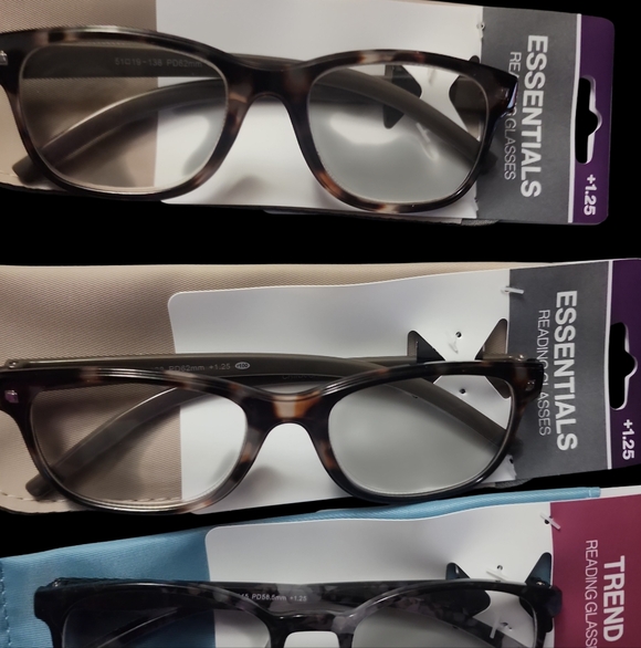 Fpur Pair of +1.25 Essentialsand Trend Tortoise Shell Glasses Collection NWT - Picture 3 of 3